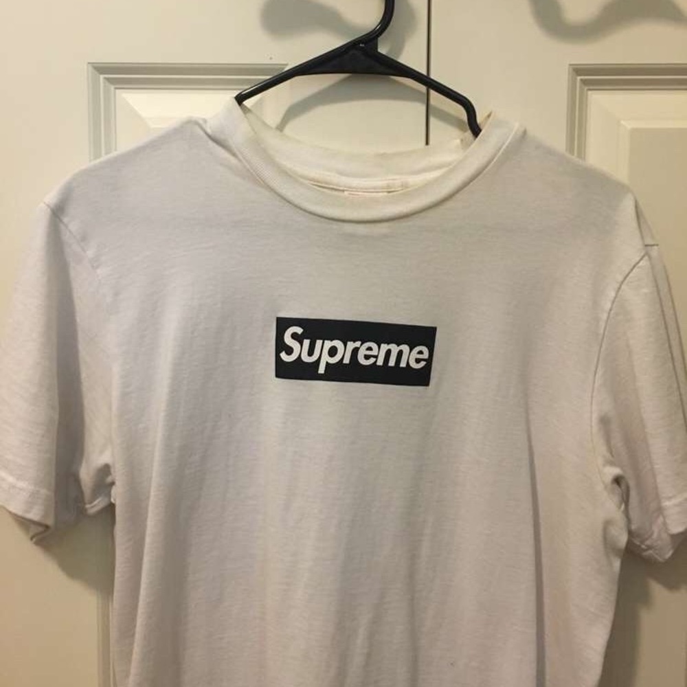 Supreme Box Logo Tee SIZE MEDIUM